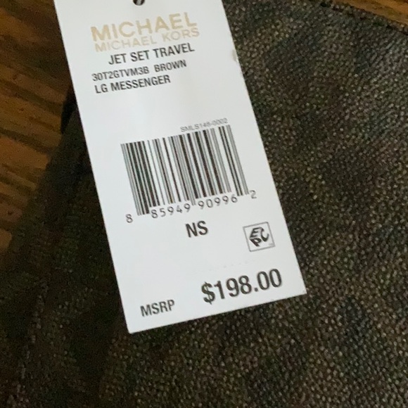 MK Messenger Bag - Picture 4 of 7